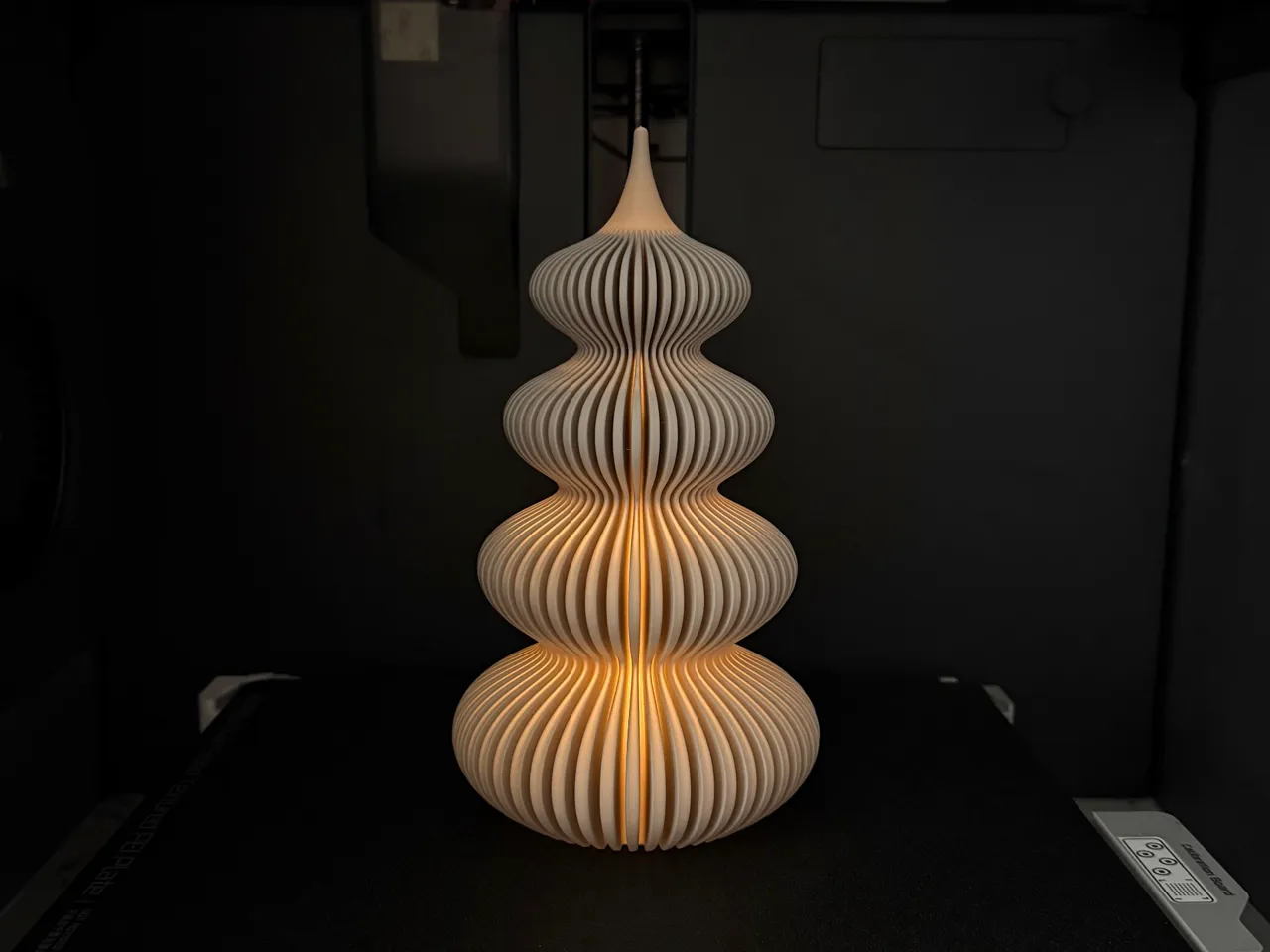 Modern Christmas Tree (tealight compatible) view 3