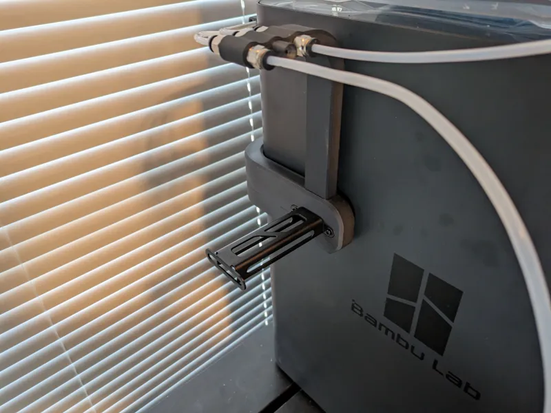 Side spool filament holder with 3 inputs