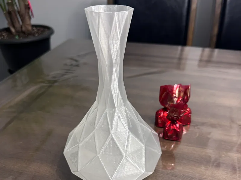 Vase VS (powered by MakerWorld)
