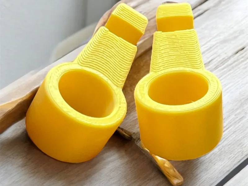 Headrest toy or shopping bag hanger