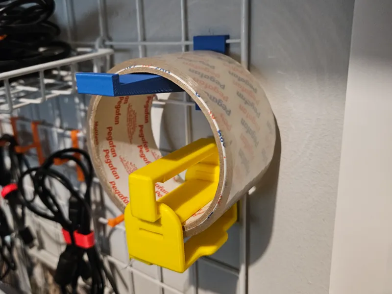 Tape holder for metal grid