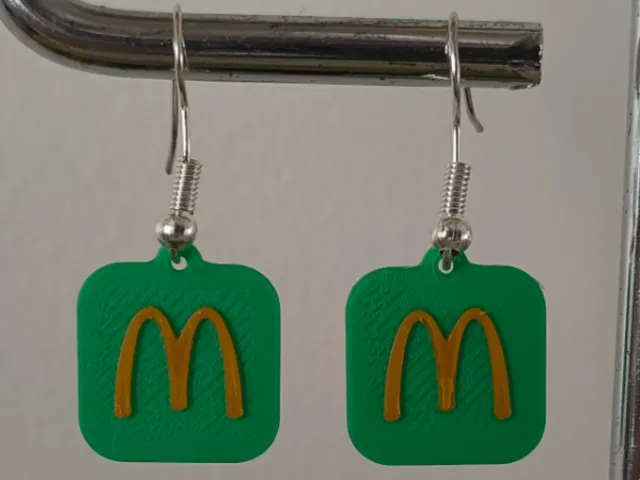 boucle d'oreille Mc donald