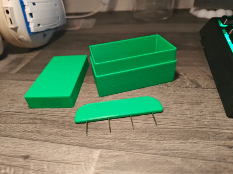 Blocking pin box