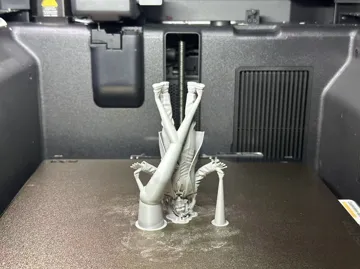 Modelo para impresión 3D: 经典 小丑 单色模型摆件 倒置打印 — vista de referencia 3
