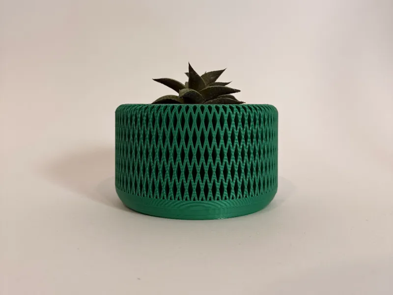 Ion – Modern Geometric Planter