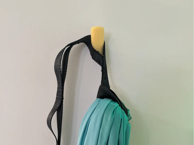 Rod Shaped Wall Hanger