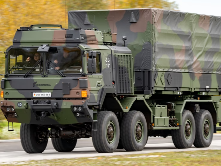 Rheinmetall Lkw 15t mil gl  UTF 15 t