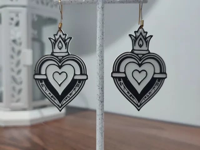 Aretes Corazón Inmune