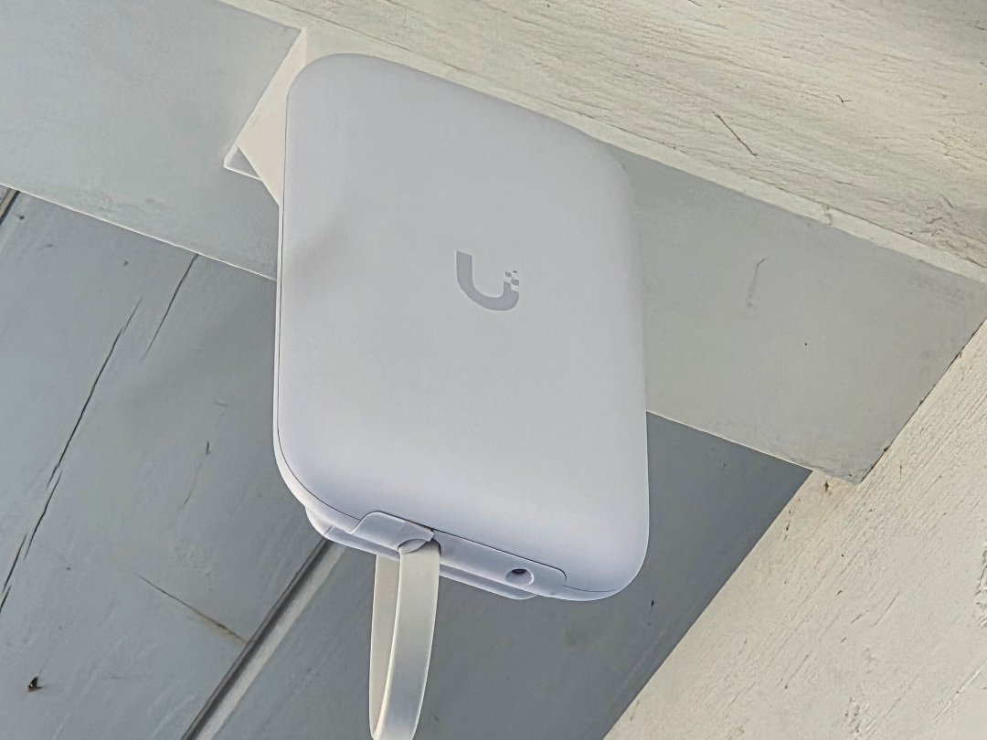 UK-Ultra (Ubiquiti) Deckenhalterung (strong)