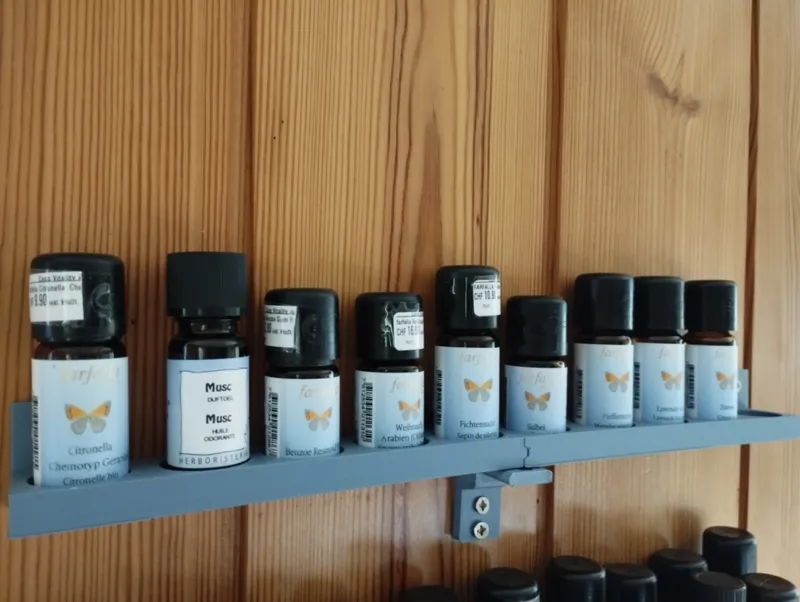 Essential Oil Holder