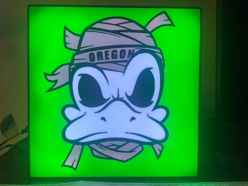 Mummy Oregon Duck Lightbox