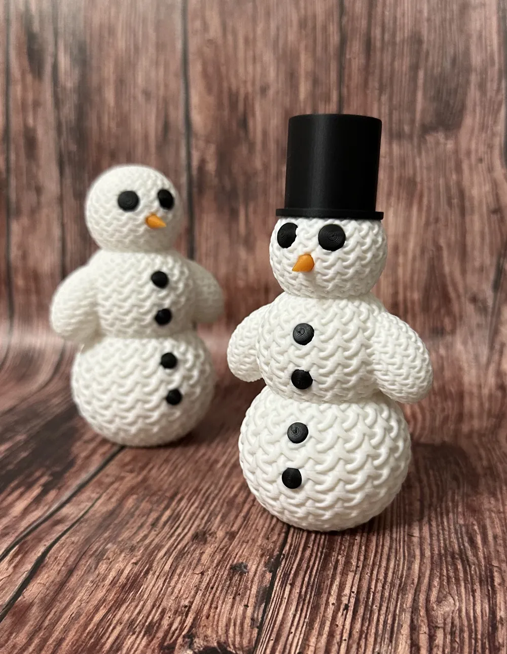 Cute Knitted Snowman with Hat - Free 3D Print Model - MakerWorld