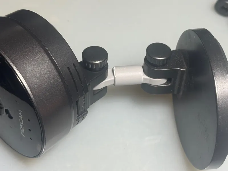 Foscam C1 mount