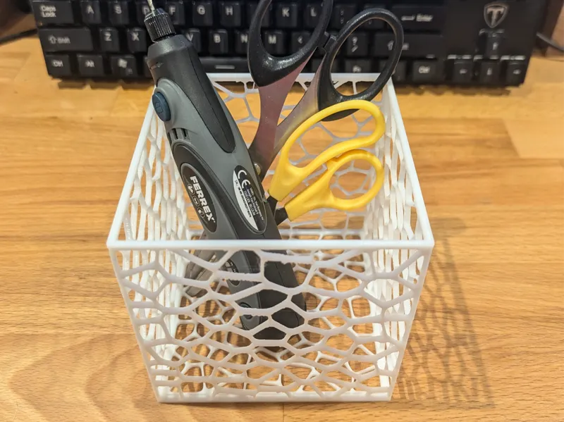 Voronoi cube desk organiser 