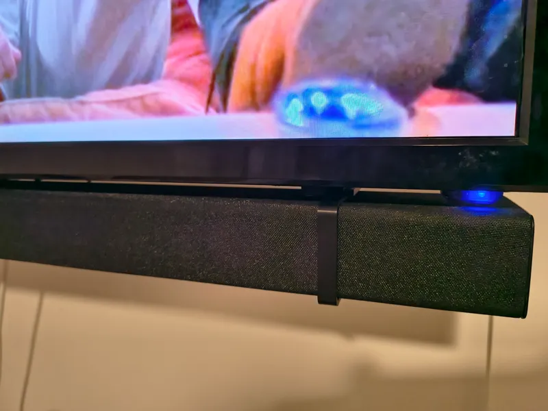 Universal Soundbar Mount TV