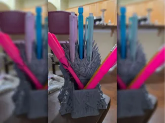 Game Of Thrones Iron Throne Pen Pencil Holder