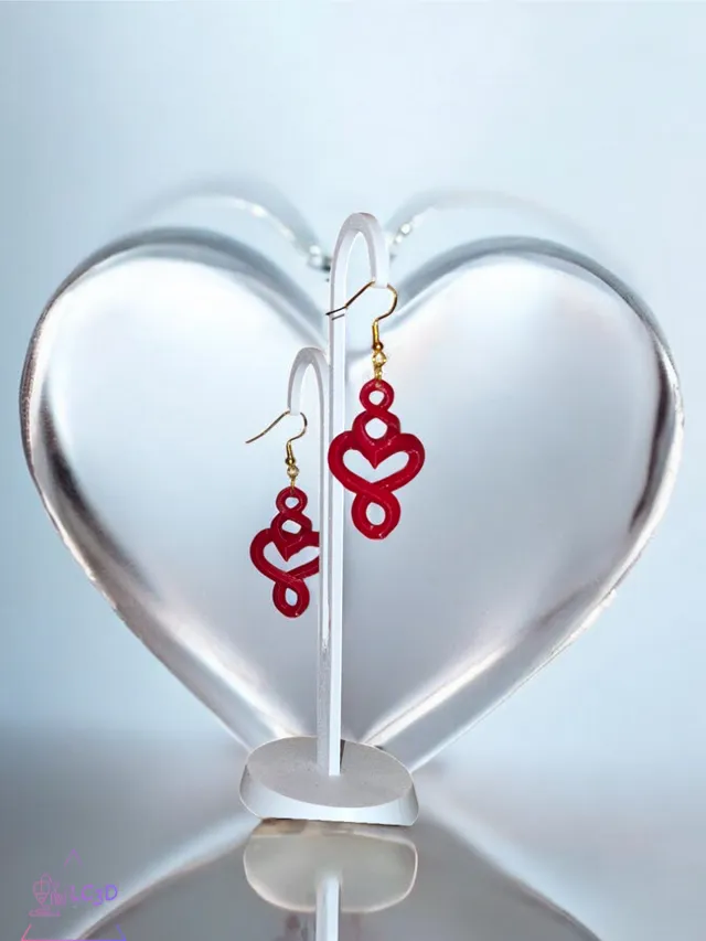 Eternal heart earrings