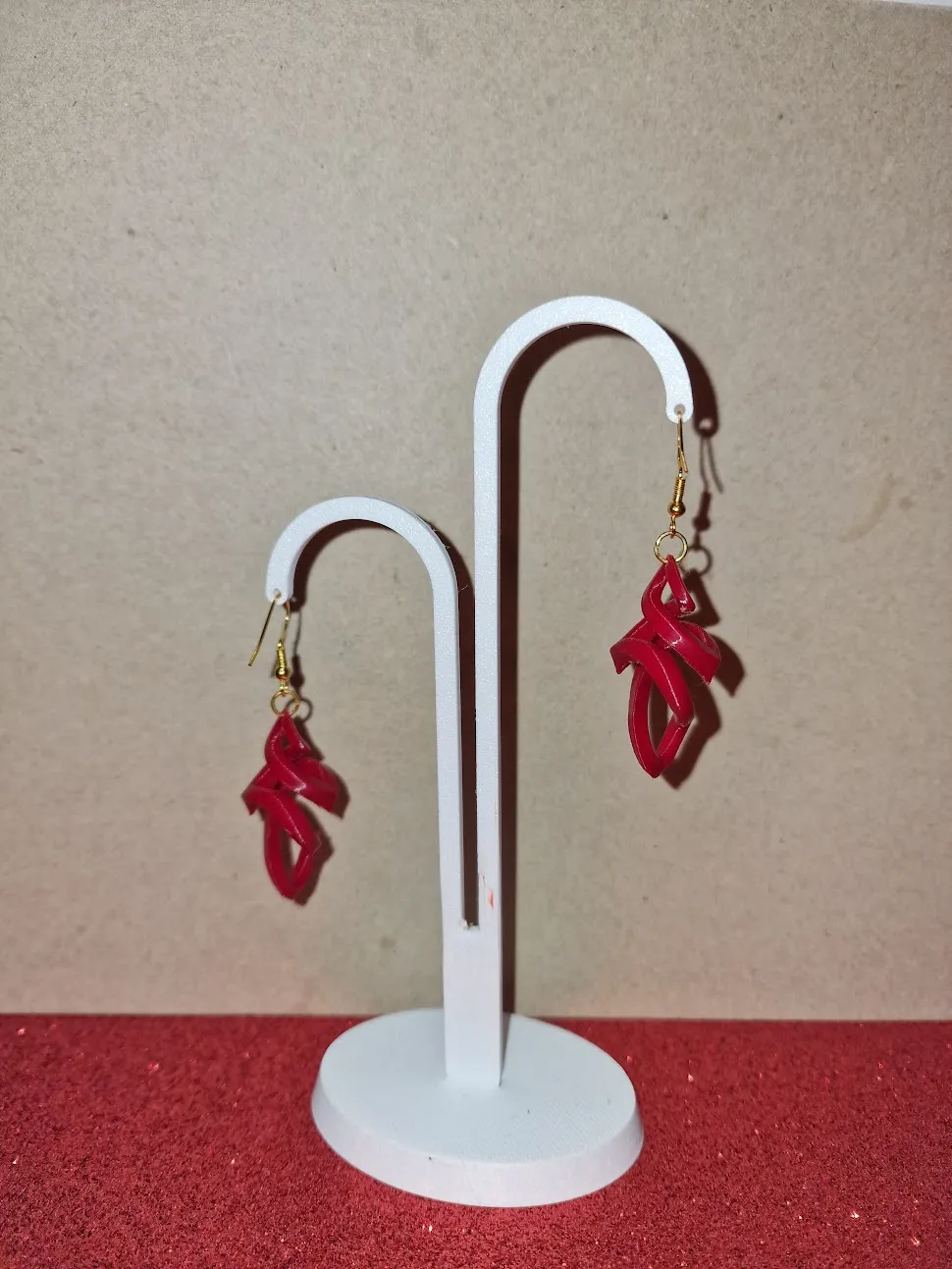 Eternal heart earrings view 2