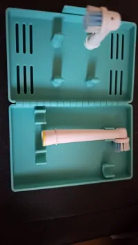 Étui de voyage et support pour têtes Oral-B — photo 6