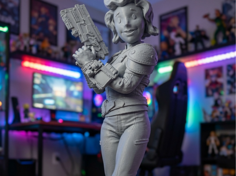 LIFE-SIZE VAULT GIRL – FALLOUT EDITION 