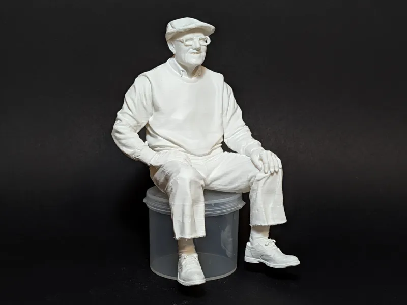 Sitting Grandfather - 3D Coloring Edition