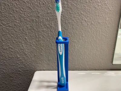 Lightweight simple toothbrush holder