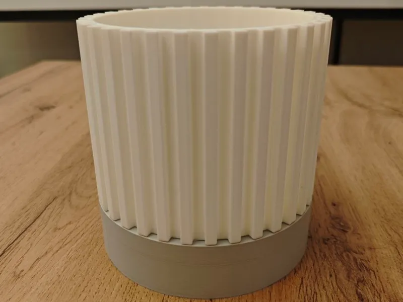 JapaPot - A Twistlock Vase