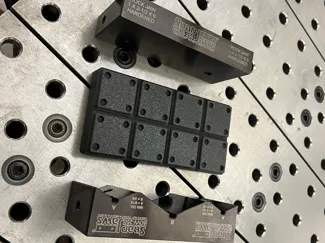 Snap Jaws Vertical V Gridfinity Holder