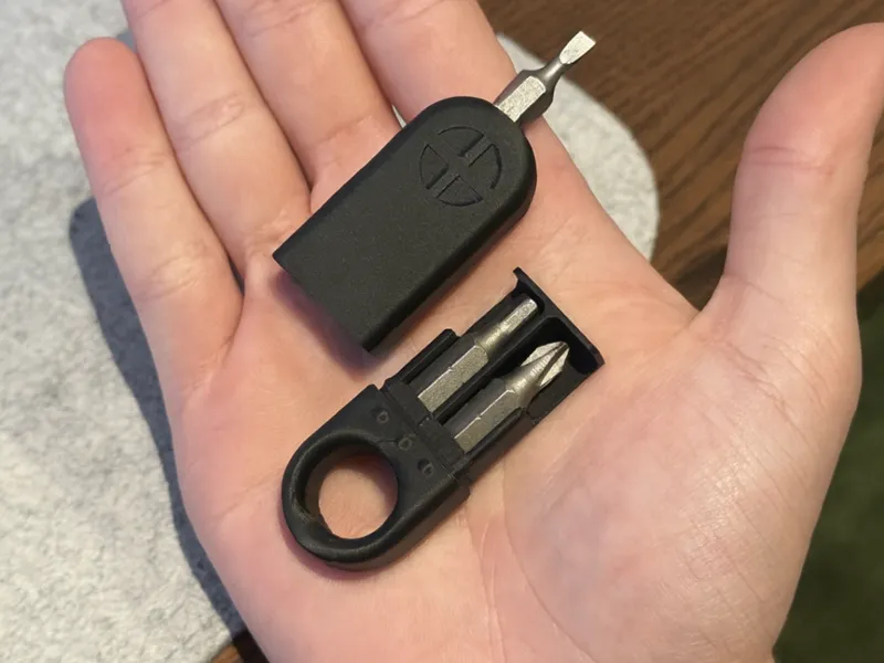 Mini / Pocket screwdriver / Multi bit holder