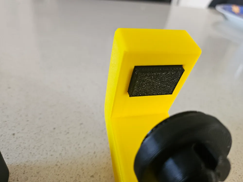 C Clamp&TPU Protective hold (Wontscratchmark) by Tommy Gun MakerWorld