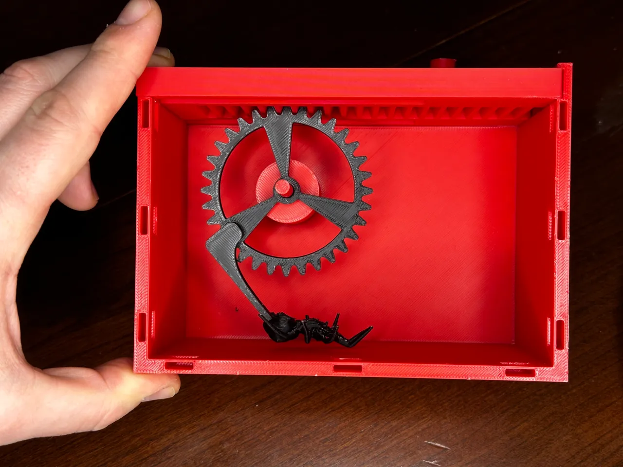 Prank Spider Box (Snaps together!) view 3