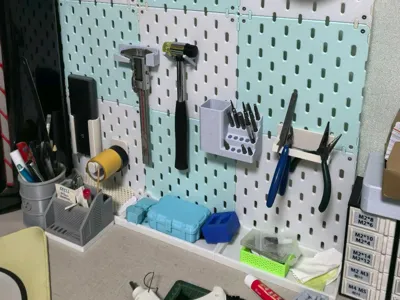 Pegboard Base, Desktop Placement, No Drilling Required, Compatible with IKEA Pegboard for the "Cockroach Killer"