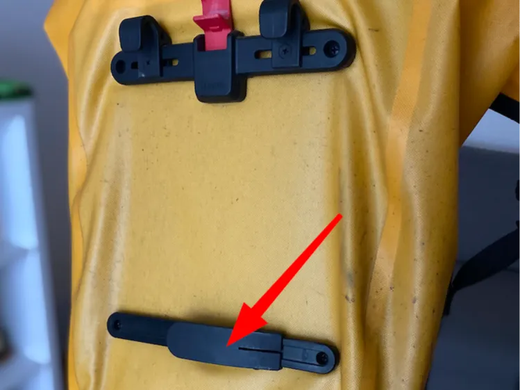 Lower Hook for Decathlon ELOPS cycling bag