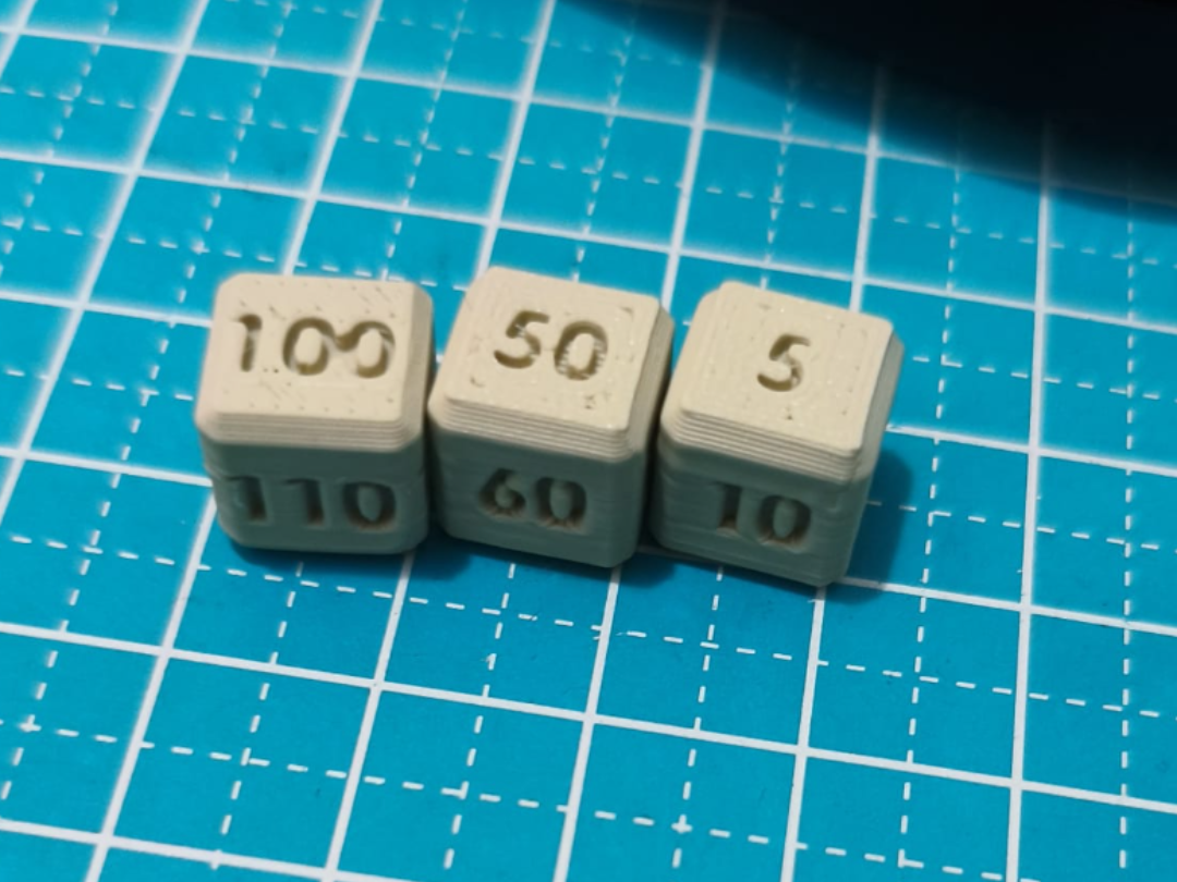 5，50，100 Dice/ hit point counter in card games  