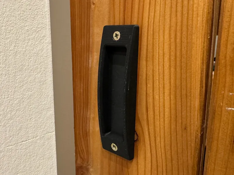 Sliding door handle