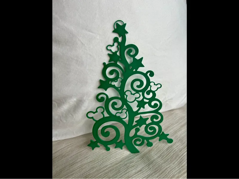 Swirl Christmas Tree