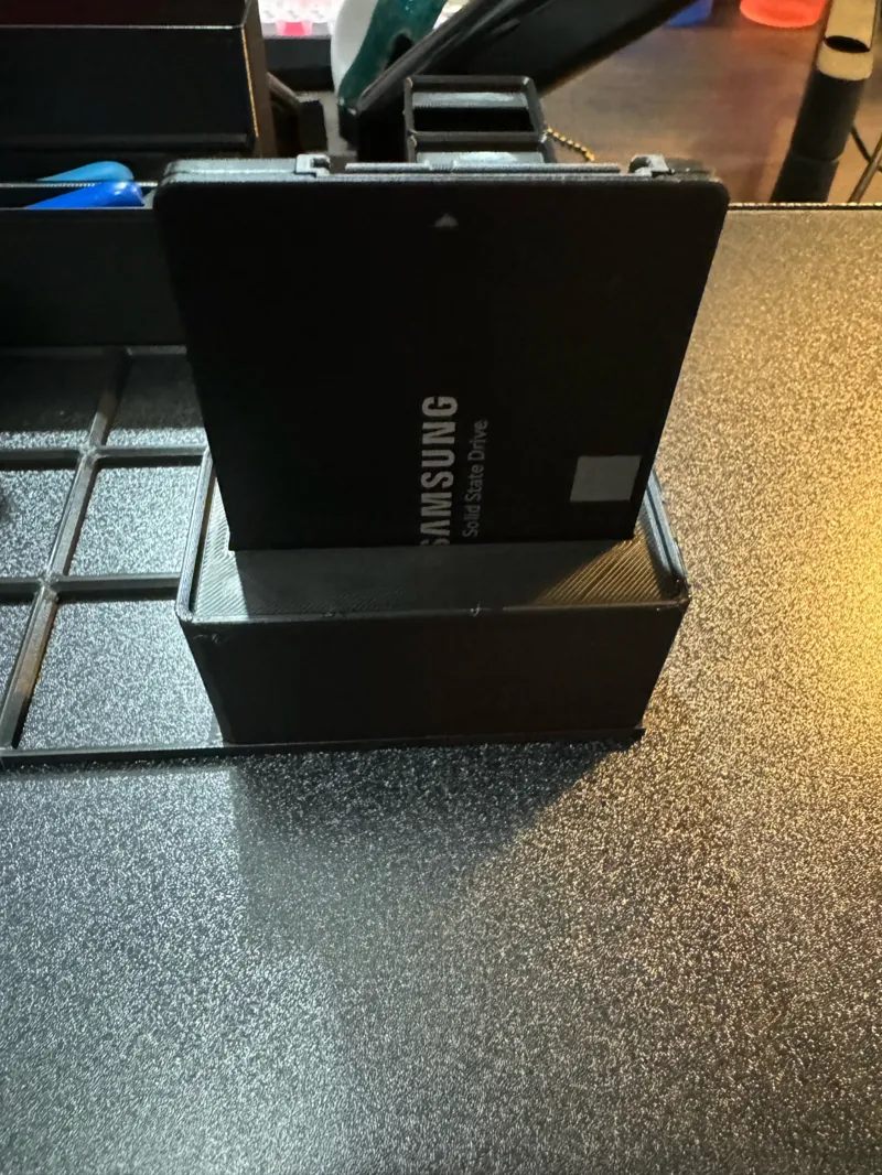 Gridfinity Samsung 2.5 SSD Holder