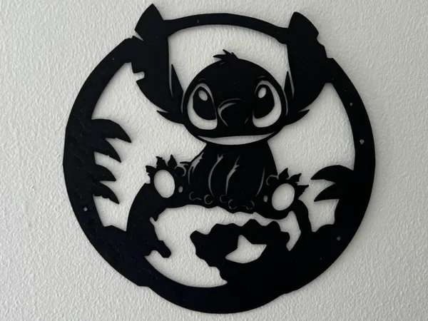 Stitch heureux (art 2D)