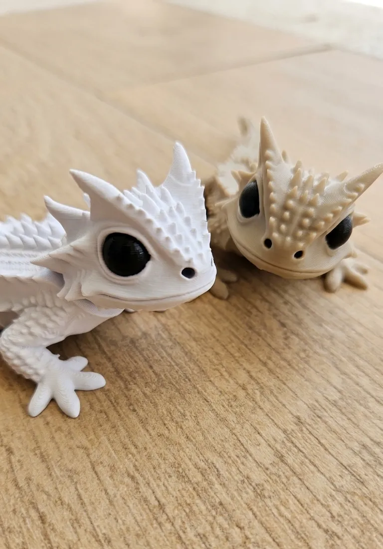 Flexi Horned Lizard / Articulated Desert Lizard view 3