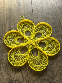 Fleur en String Art — photo 3