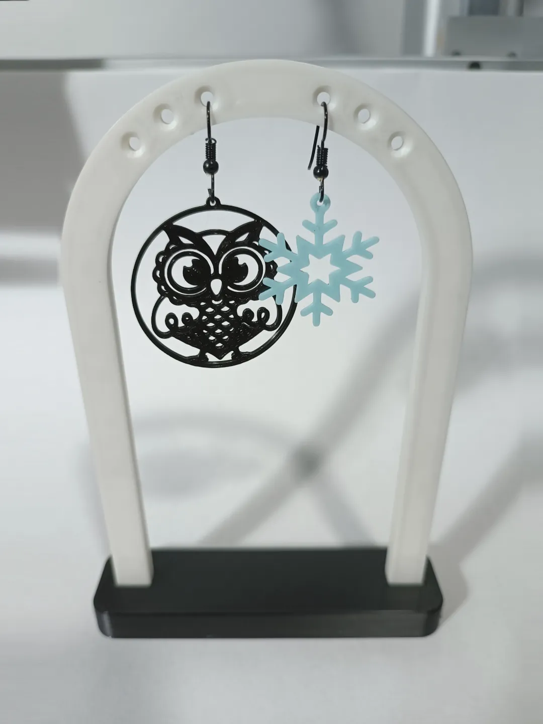 Arched Earring Display Stand view 3