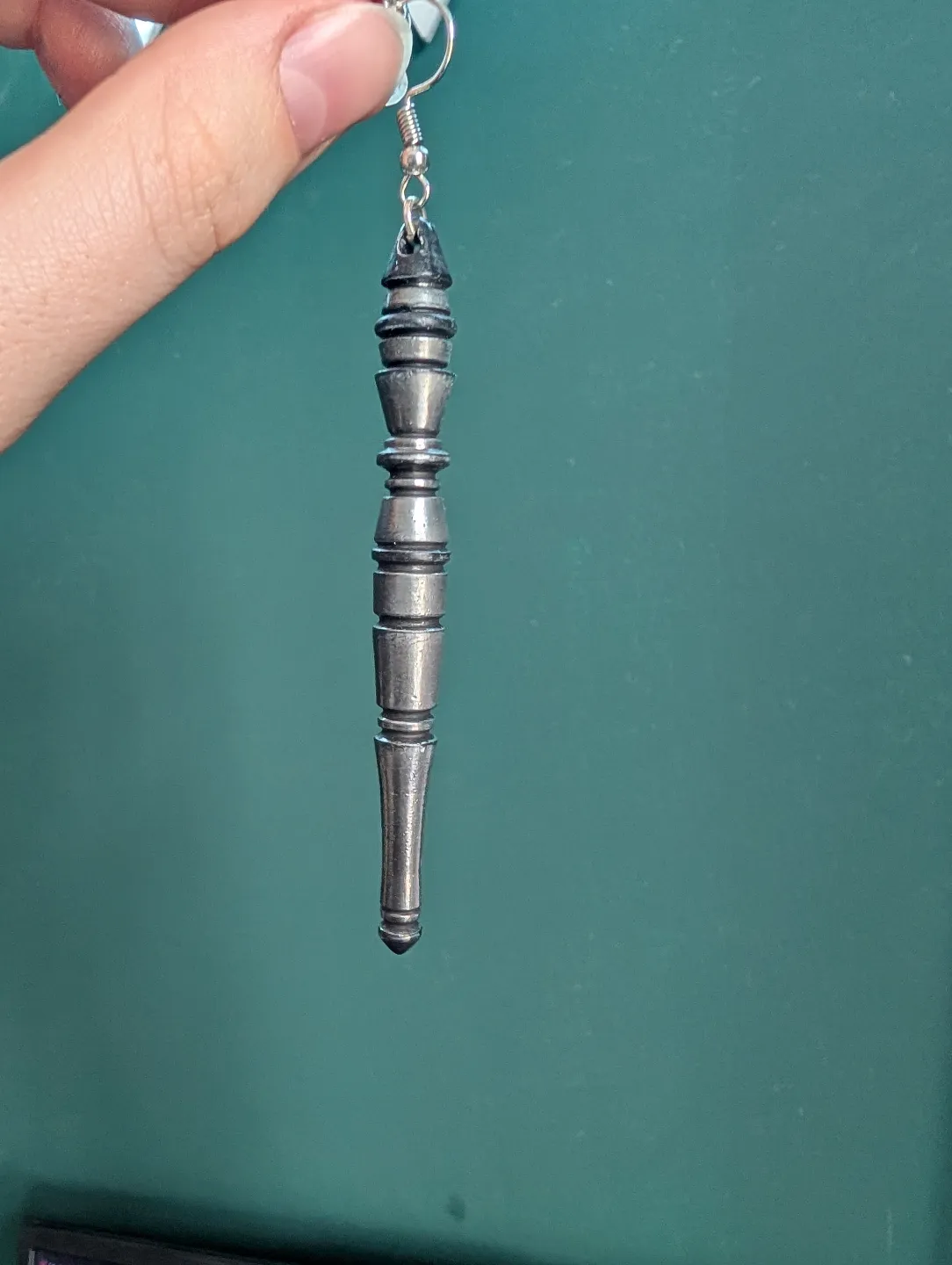 Final Fantasy 7 Crisis Core Genesis earring view 3