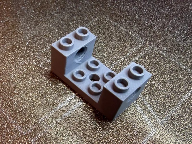 2x4x1.3 Technical Brick with 2x2 Cutout