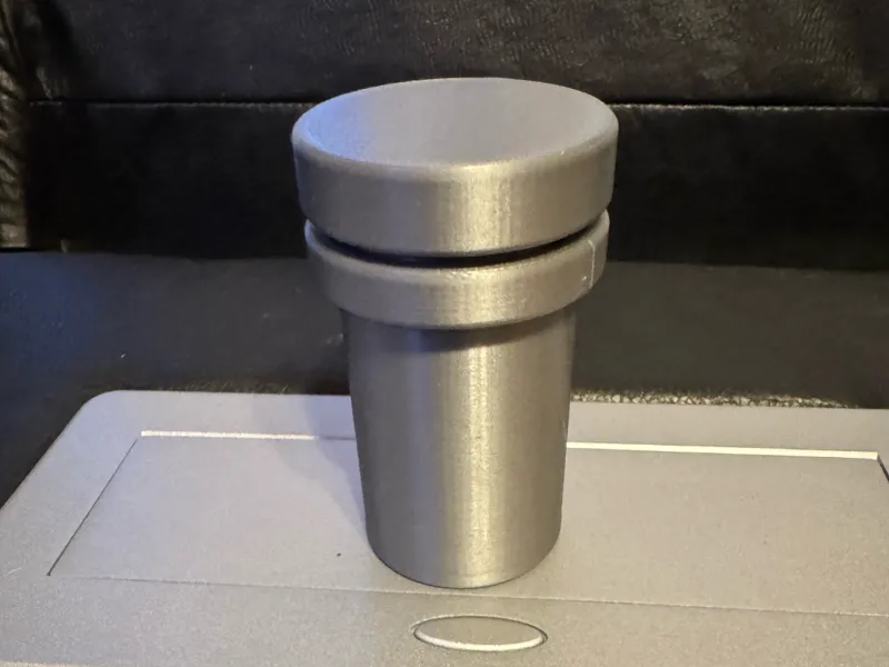 Screw on cap storage