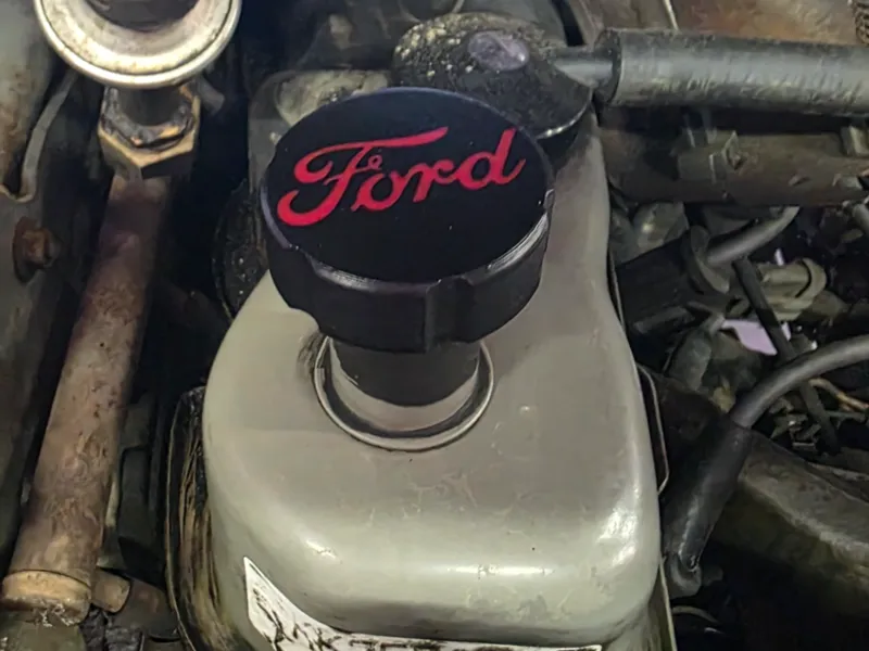 Ford oil cap 1-1/4"-7 thread Fits 300 inline 6