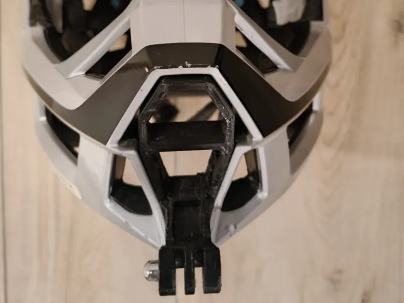 Attacco GoPro 100%Trajecta Helmet