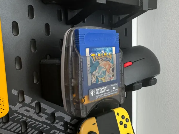 Support Skadis pour Transfer Pak Nintendo 64