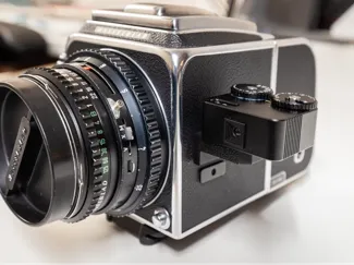 Hasselblad 500C/M cold shoe adapter - Adjusted Fit