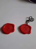 No hole - trinket or badge