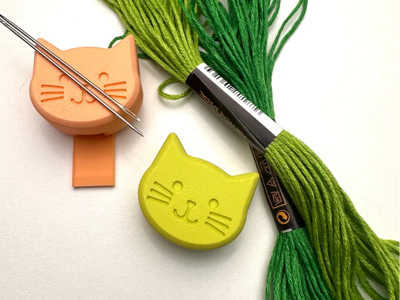 Needle Minders (Magnet for sewing needles)